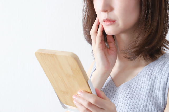 乾燥もシミも、ひとりで悩まない。所沢・狭山ヶ丘のプライベートサロンで、肌に向き合う特別な肌管理を。